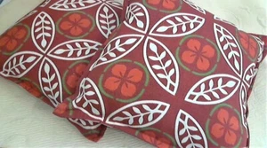 Throw Pillow Set Filled 16" x 16" NEW All Polyester Spot Clean Made IN USA - Picture 1 of 5