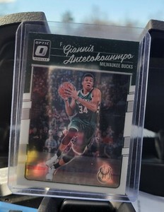2016-17 Donruss Optic Giannis Antetokounmpo #5 Bucks I263