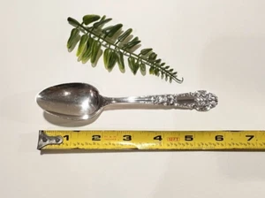 ONE Reed & Barton Sterling Silver Teaspoon French Renaissance Heavy 35.6Gr. Each - Picture 1 of 15