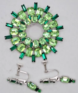 Jay Flex Sterling Brooch and Earring Set 1960 Made in Canada Green Emerald - Picture 1 of 11