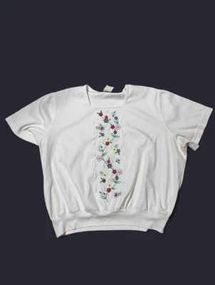 Top floral vintage BonWorth blanco bordado. Talla M/L Excelente Estado Foto 1 de 3
