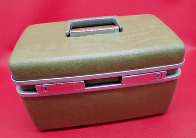 Estuche Rígido de Maquillaje Tren Viajero Real VERDE De Colección con Bandeja Espejo y Llave Foto 1 de 4