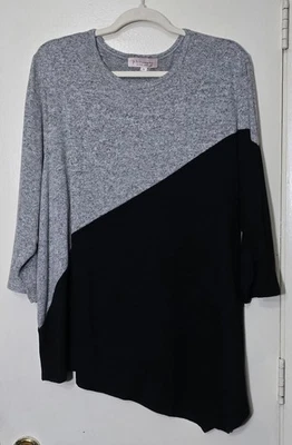 Top Philosophy mitad y mitad asimétrico negro gris jaspeado talla 3x Foto 1 de 4