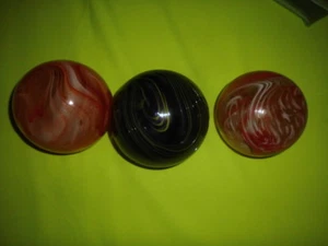 CRISTAL DE RESINA Dewsburg 3 bolas de vidrio diferentes sopladas a mano pintadas a mano - Imagen 1 de 10