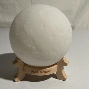 Full Moon Globe Nightlight Multicolor - Picture 1 of 6