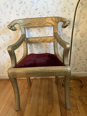 Silla de boda vintage antigua envuelta en metal cabeza de carnero anglo india regencia dorada Foto 1 de 4