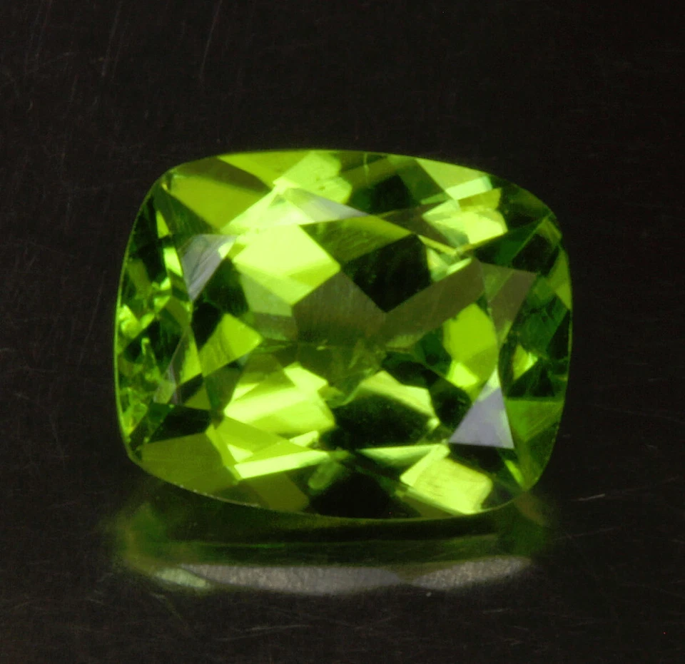 PERIDOT        klasse  Farbe      3,25 ct - Bild 1 von 1