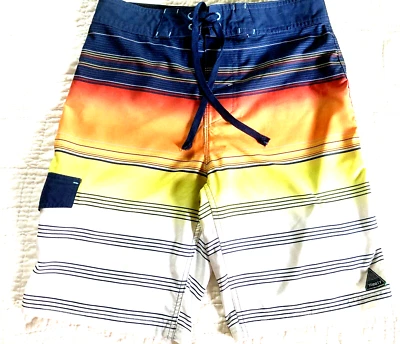 TRINITY Men 30 Waist Stripped Board Shorts Trunks Sports Active Wear MEDIUM - Image 1 of 4