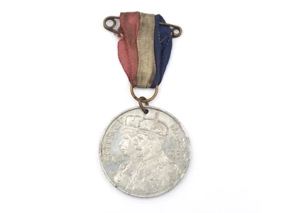 Original British 1935 King George V Silver Jubilee Medal City of Sheffield - Image 1 of 3