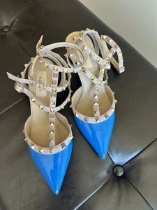 Valentino Garavani Rockstud Gold Stud Blue Size 37, Need TLC - Picture 1 of 7