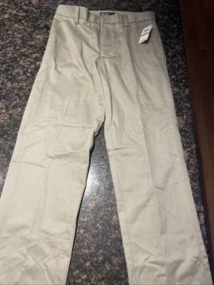 NWT IZOD Pants Mens 29Wx 32L  Khaki American Chino Slim Fit Smooth Touch Cotton - Image 1 of 4