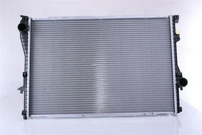 NISSENS 60603A Radiador refrigeración del motor para BMW 5 Sedán (E39) 7 (E38) - Imagen 1 de 4