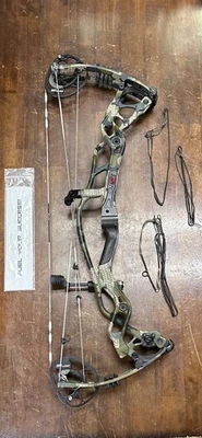 !ARCO DE CARBONO COM CORDAS! Cordas de arco Hoyt RX-1 TURBO RH 70# arco composto Kuiu GAS - Imagem 1 de 4