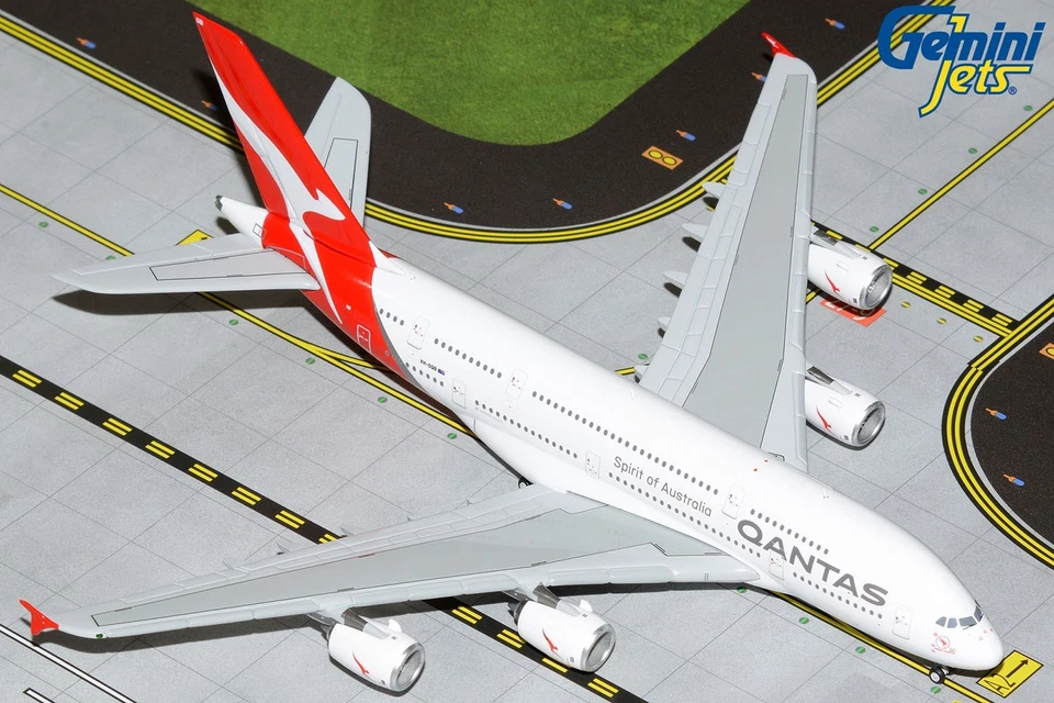Qantas Airbus A380 VH-OQB GeminiJets GJQFA2075 Scale 1:400 - Image 1 of 1