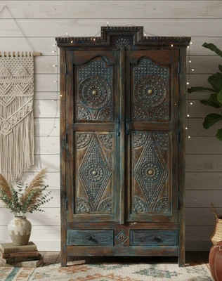 Antiguo Armario Tallado Rústico Tallado Loto Medallón Latón Tachuelas Gabinete 57X35 Foto 1 de 4