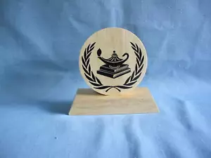 medium round KNOWLEDGE Award trophies wood party favor - Picture 1 of 1