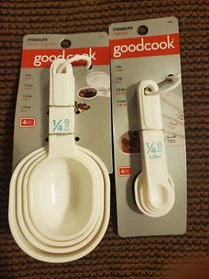Juego de vasos medidores y cuchara medidora de plástico blanco Goodcook (4 piezas cada uno) Foto 1 de 4