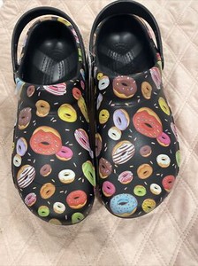donut bistro crocs