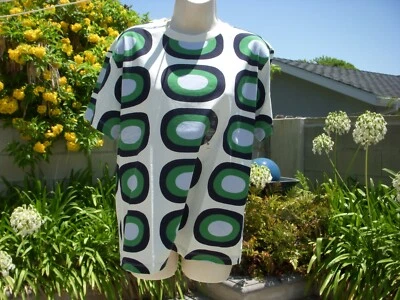 Camiseta de manga corta gráfica UNIQLO x Marimekko, estampado de rayas o MCM talla Pk Foto 1 de 4