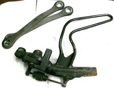 Usado - Juego de eslabones de suspensión y soporte de patada acortado Suzuki 2003 SV1000S Foto 1 de 4