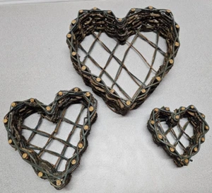 Cesto in legno di vimini intrecciato a forma di cuore 3 pezzi decorazione portaoggetti da parete - Foto 1 di 6