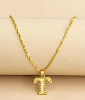 Cadenas de Oro 10K ® Joyeria para Mujer Gargantilla Collar con Letras Iniciales - Image 1 of 4