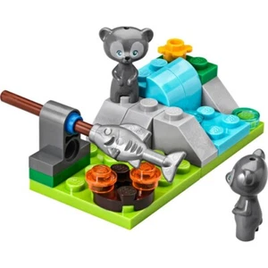 LEGO waterfalls 2 Bear Baby Cub And Fish From Set 41051 New - Picture 1 of 1