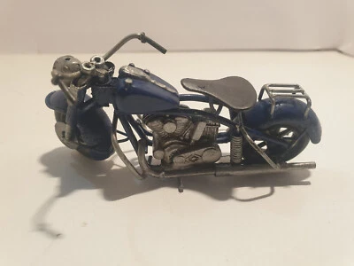 Modellino Harley Davidson in Latta metallo Scala 1/18 Blu - Immagine 1 di 4