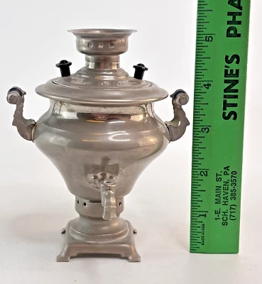 Tetera rusa Samovar miniatura vintage recuerdo URSS Jasnaya Polyana años 70 Foto 1 de 4