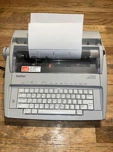 Máquina de escribir electrónica Brother GX-6750 probada trabajo necesita cinta SIN CUBIERTA DE TECLADO - Imagen 1 de 6