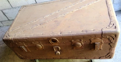 Wonderful Antique Trunk - GDC - GREAT FOR STORAGE OR RESTORE - USEFUL OLD TRUNK Cover