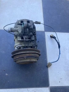 1986 Toyota Pickup 4runner 22RE AC Compressor OEM JAPAN USED Sold As Is - Picture 1 of 11