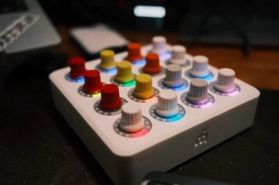 DJ Tech Tools MIDI Fighter Twister 16-Button MIDI Controller (white) - Bild 1 von 4