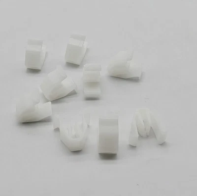 Clip de retención de moldura de rejilla delantera de 10 piezas para Chevrolet Equinox 2005-2009 Foto 1 de 4