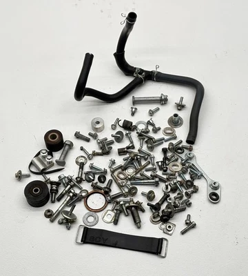 Yamaha YZ250FX 2015 kit de pernos varios accesorios OEM tuercas de lavadora moto de cross  Foto 1 de 3