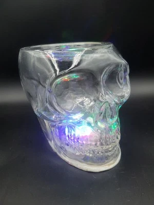 Candelabro calavera esqueleto vidrio Halloween 2021 luces Bath & Body Works Foto 1 de 4