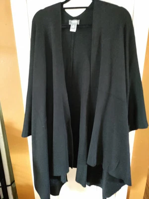 Martha Stewart talla grande, envoltura de gran tamaño. Negro, ligeramente usado.  Foto 1 de 4