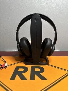 Insignia NS-HAWHP2 RF Wireless Over the Ear Headphones - Black UNTESTED - Picture 1 of 10