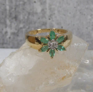 Anillo de oro amarillo 14K esmeralda verde flor Starburst centro de diamantes 6 - Imagen 1 de 6