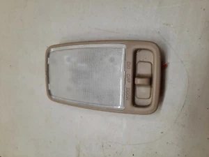 1999-2001 LEXUS ES300 DOME LIGHT  - Picture 1 of 2
