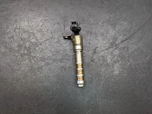 Engine Variable Timing Solenoid Valve 2018 Chevrolet Impala 12636175 2014 - 2020 - Picture 1 of 7