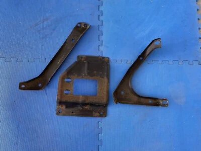 Parachoques delantero derecho Ford F250 F350 Super Duty 1999-2004 soportes Foto 1 de 4