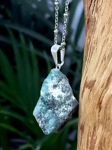 Rough Emerald Pendant Emerald Crystal Quartz Gemstone Specimen Reiki Chakra. - Picture 1 of 12