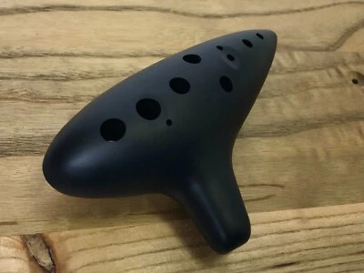 Blackbird 13 Hole Charcoal Ocarina - Image 1 of 2