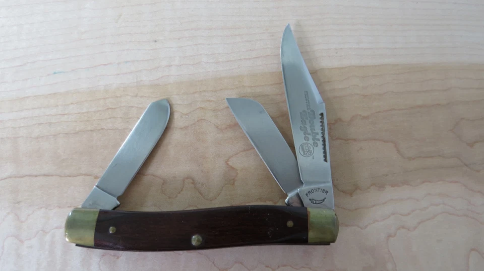 Navaja de bolsillo Imperial USA Frontier Double Eagle 4435 de colección 3 hojas con bloqueo Foto 1 de 4