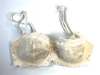 Sujetador push-up vintage Victoria's Secret DREAM ANGELS sin forro marfil con puntos 34DD Foto 1 de 3