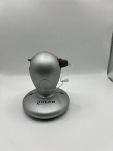 Resound Pulse Hearing Aid Charger with One Hearing Aid - Bild 1 von 6