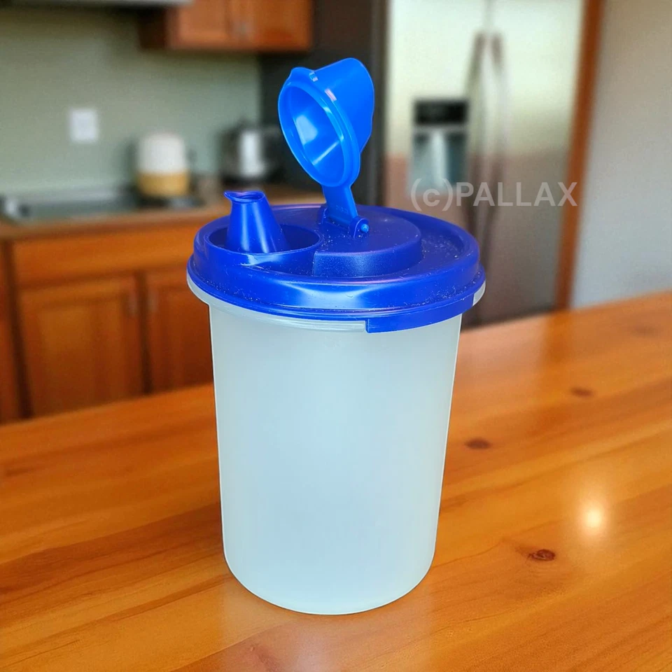 TUPPERWARE EIDGENOSSEN-MILCHKÄNNCHEN 440 ML BLAU - Bild 1 von 2