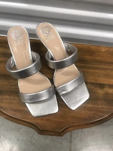 NEW VINCE CAMUTO Brisstol Banded Leather Silver Sandals Open Toe Slides Sz 10 - Picture 1 of 4