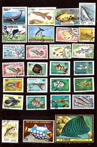 PIM693 TOUS PAYS 27 timbres:Les poissons de mer et d'aquariums - Photo 1/1